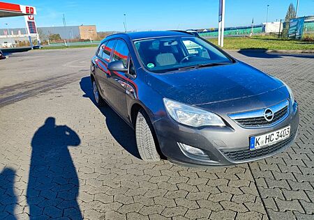 Opel Astra Sports Tourer 1.4 Turbo INNOVATION 103...