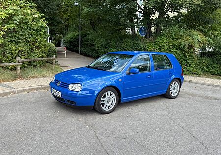 VW Golf Volkswagen 1.6 Generation/TÜV Febr.27/Guter Zustand