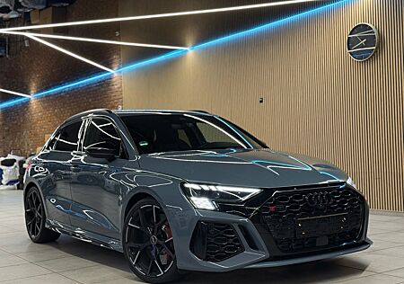 Audi RS3 KEMORA*MATIRX*B&O*ACC*RS SITZE*RS-AGA*NIGHT