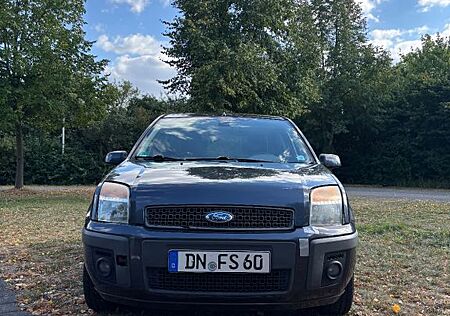 Ford Fusion 1,4 16V + +