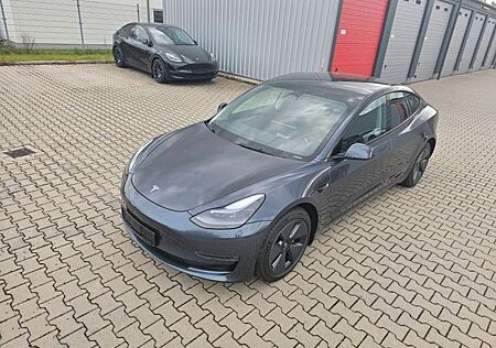 Tesla Model 3 Long Range Allradantrieb mit Dualmotor
