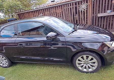 Audi A1 1.6 TDI 66kW S line S line