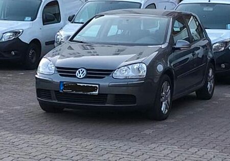 VW Golf Volkswagen 1.9 TDI DSG