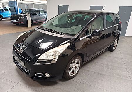 Peugeot 5008 2.0 HDI FAP 150 Family 7 Sitze