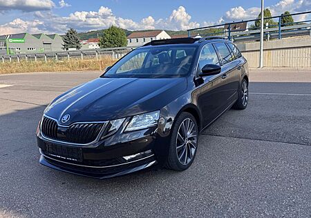 Skoda Octavia Combi L&K 4x4 LED Pano ACC DCC StHz Virt