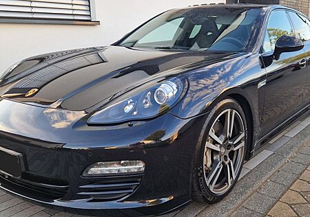 Porsche Panamera 4 S, Chrono Paket, Scheckheft