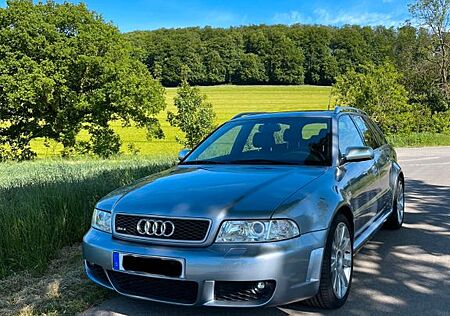 Audi RS4 B5 2.7 quattro