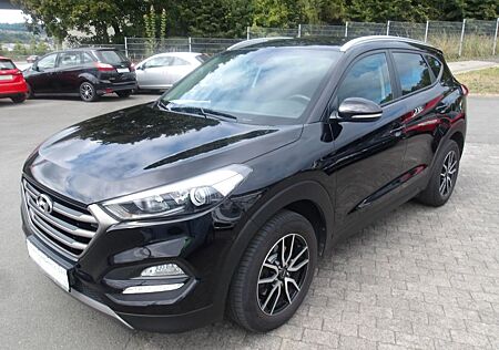 Hyundai Tucson blue Intro Edition 2WD Navi Kamera 1.Hand