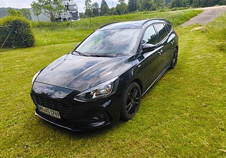 Ford Focus 1,0 ST-Line Turnier neuer Motor 54000 km