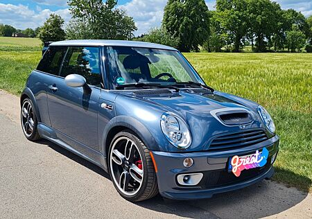 Mini John Cooper Works GP Nr. 1255