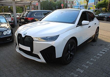 BMW iX 50 xDrive Sport*SKYLOUNGE*LASER*M-PAKET!