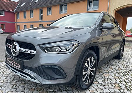 Mercedes-Benz GLA 250 Style Navi LED DAB MBUX Leder 1.Hand