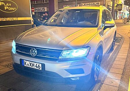 VW Tiguan Volkswagen 2.0 TDI SCR DSG -