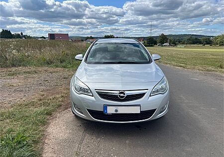 Opel Astra Sports Tourer 1.7 CDTI Edition TÜV NEU
