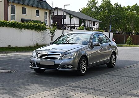 Mercedes-Benz C 180 BlueEFFICIENCY ELEGANCE 1.Hand/MB-SCHECK
