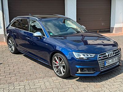 Audi S4 3.0 TFSI quattro Head-up, MatrixLED, B&O
