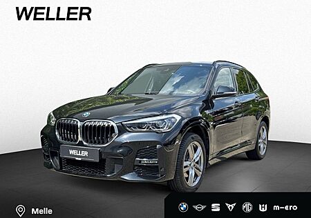 BMW X1 sDrive18i Sportpaket Bluetooth HUD Navi LED