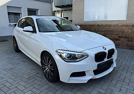 BMW 125d M Paket ab Werk Automatik Schaltwippen H&K