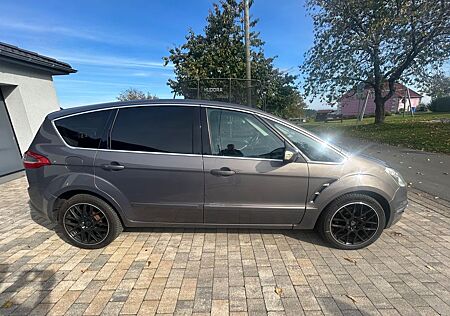 Ford S-Max 2,0 EcoBoost 149kW Titanium 7-Sitzer