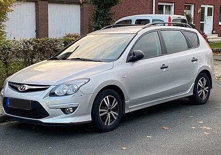 Hyundai i30 CW 1.4 Classic (TÜV neu)