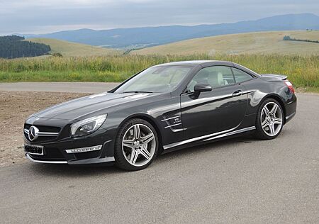 Mercedes-Benz SL 63 AMG Performance Package 300km/h