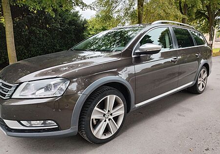 VW Passat Alltrack Volkswagen 2.0 TDI DSG 4MOT 130kW Keyless