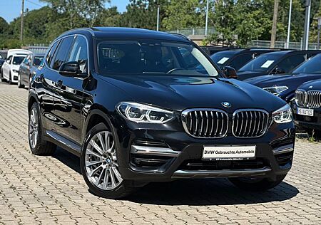 BMW X3 xDrive30d Luxury Line Navi Leder Panor. 20"