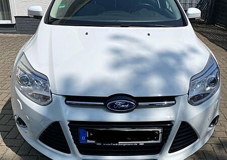 Ford Focus 2,0 Diesel, TOP Ausstattung, wenige KM