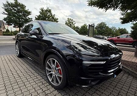 Porsche Cayenne Diesel - 3.0L fast Vollausstattung, GTS