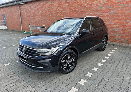 VW Tiguan Volkswagen 2.0 TDI SCR DSG ACTIVE ACC KAMERA