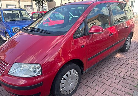 VW Sharan Volkswagen , Benzin, 7Sitze , Klimaanlage .
