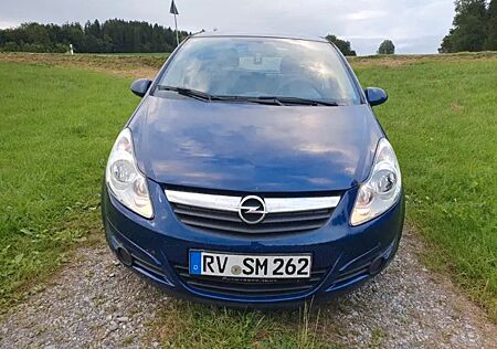 Opel Corsa 1.2 ecoFLEX Edition mit Fahrradanhänger