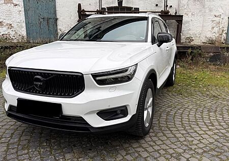 Volvo XC 40 XC40 T5 AWD 360 ACC Momentum Black Harman Kardon