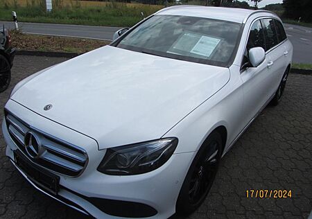 Mercedes-Benz E 220 T d Avantgarde Automatik NAVI Kam u.v.m.