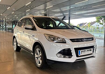 Ford Kuga 2.0 TDCi Titanium 4x4 | 179 PS | Top