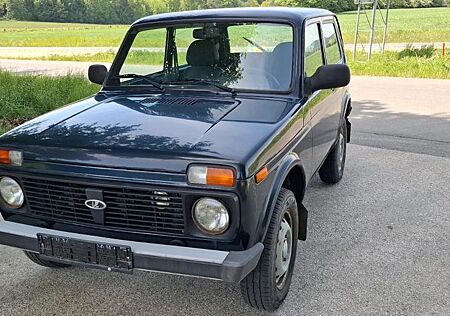 Lada Niva 1.7 ABS 4x4 Tüv bis 2026
