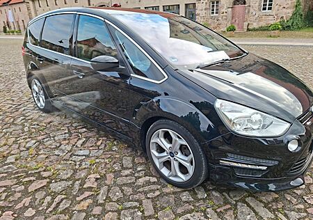 Ford S-Max 2,0 EcoBoost 149kW Titanium S Titanium S