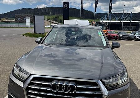 Audi Q7 3.0 TDI quattro tiptronic -