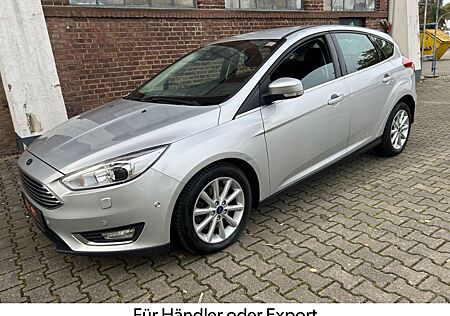 Ford Focus Lim. Titanium*Automatik*Xenon*Navi*