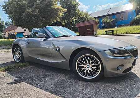 BMW Z4 2.2i - Sommerfahrzeug
