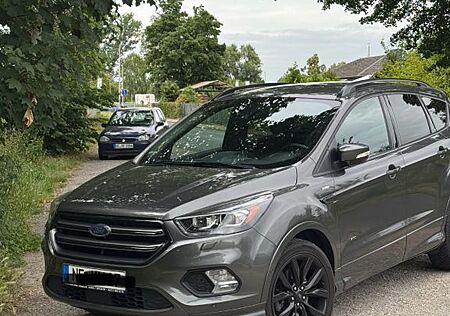 Ford Kuga 2,0 TDCi 4x4 132kW ST-Line ST-Line