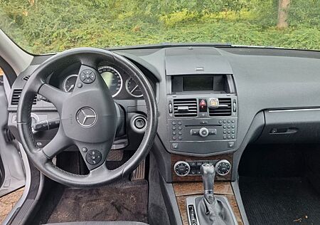 Mercedes-Benz C 200 KOMPRESSOR ELEGANCE ELEGANCE