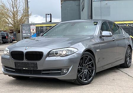 BMW 530d Lim. Aut. LEDER NAVI R.KAMERA XENON 20"ALU