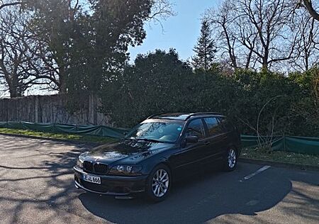 BMW 318i touring -