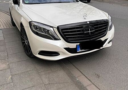Mercedes-Benz S 500 4MATIC L -