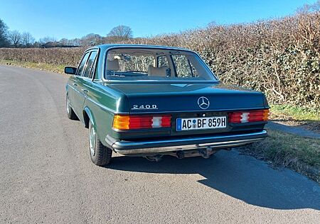 Mercedes-Benz 240 H-Kennzeichen, TÜV/AU, fahrtauglich.