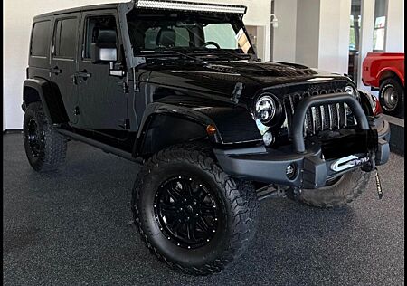 Jeep Wrangler 2.8l CRD Unlimited Sahara Automatik...