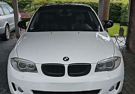 BMW 118d Coupé - E82-Facelift