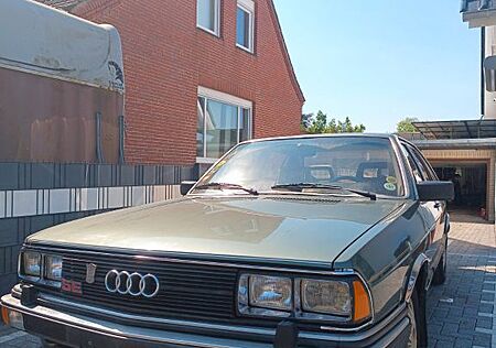 Audi 200