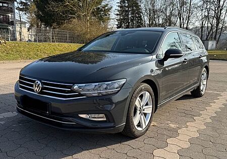 VW Passat Variant Volkswagen 2.0 TDI SCR 140kW DSG Busin/ Digit/Massage/ACC